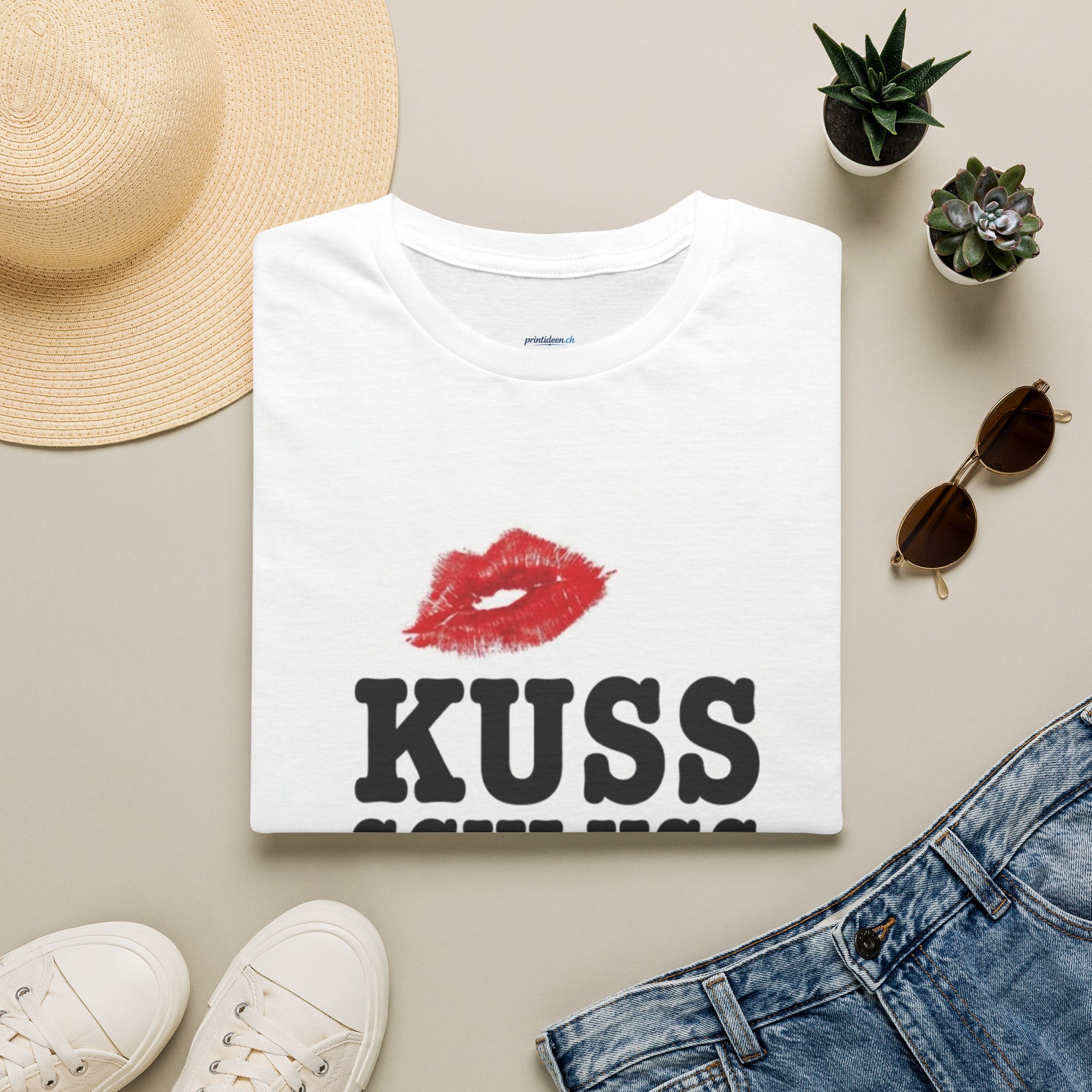11980993797928335928_2048.jpeg T-Shirt — "Kuss Schluss Verkauf" Lip Print Graphic Tee - Image 1