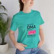 Grandma Announcement Tee — "Ich werde OMA genannt weil ich viel zu cool bin" Frenchie Grandma Gift - Image 33