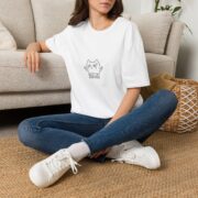 Best Cat Mom Ever T-Shirt — Funny Cat Mom Tee with Minimal Cat Illustration - Image 3