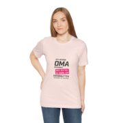 Grandma Announcement Tee — "Ich werde OMA genannt weil ich viel zu cool bin" Frenchie Grandma Gift - Image 5