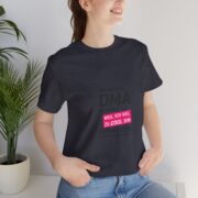Grandma Announcement Tee — "Ich werde OMA genannt weil ich viel zu cool bin" Frenchie Grandma Gift - Image 42