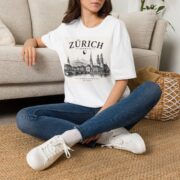 Zürich Skyline T-Shirt — Schweiz Cityscape Travel Tee - Image 2