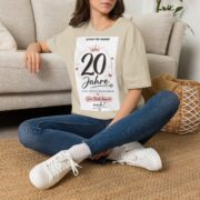 20 Jahre Geburtstag T-Shirt für Frauen – "20 Jahre" Jubiläums-Shirt mit Krone & Herzen - Image 9